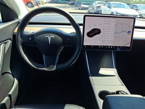 Used 2020 Tesla Model Y Long Range AWD/4WD image 11