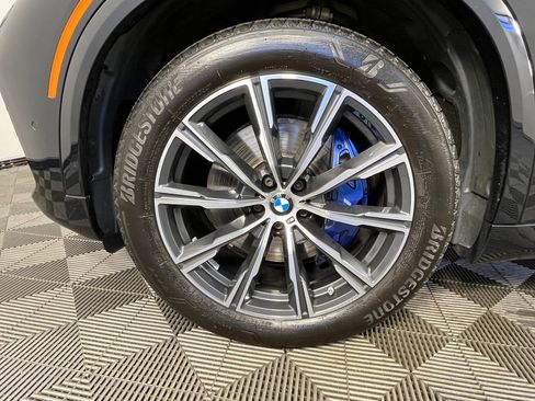Used 2021 BMW X5 xDrive40i w/ M Sport Package AWD/4WD image 13