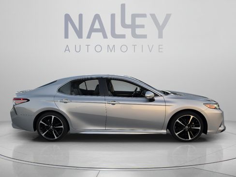 Used 2019 Toyota Camry XSE FWD image 5