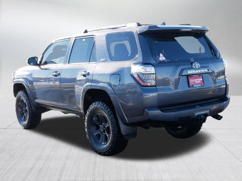 Used 2019 Toyota 4Runner SR5 Premium image 5