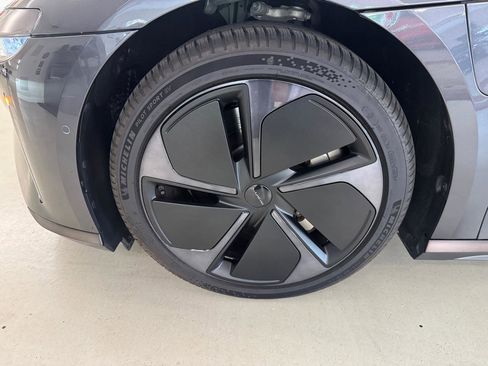 Used 2023 Lucid Air Touring AWD/4WD image 28