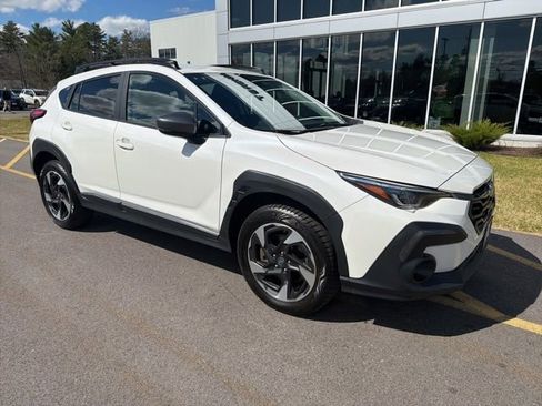 Used 2024 Subaru Crosstrek 2.5i Limited AWD/4WD image 3