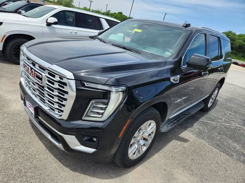 Used 2025 GMC Yukon Denali AWD/4WD image 1