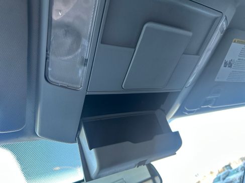 Used 2018 Toyota Tundra SR5 image 15