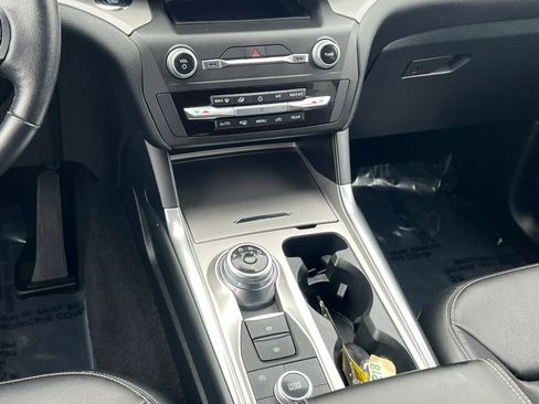 Used 2020 Ford Explorer XLT w/ Equipment Group 202A image 19