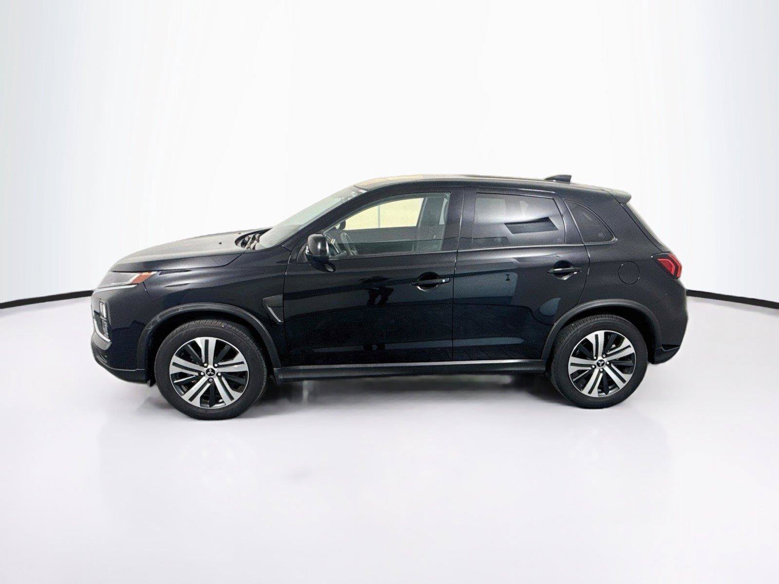 Used 2026 Mitsubishi Outlander Sport AWD image 2