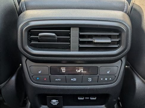 Used 2023 Honda Pilot Elite image 23
