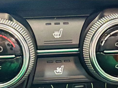 Used 2023 Genesis G70 2.0T w/ Sport Prestige Package image 18