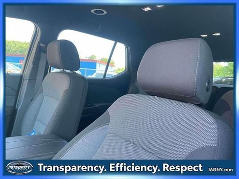 Used 2023 Chevrolet Traverse LT AWD/4WD image 21