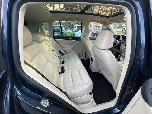 Used 2013 Volkswagen Tiguan SEL image 12
