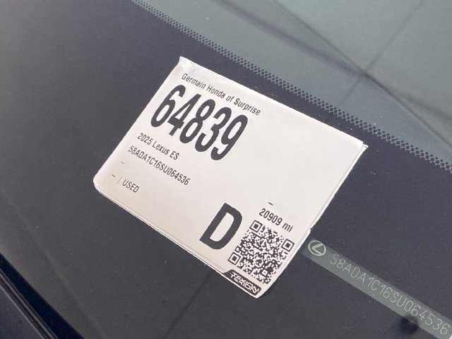 Used 2025 Lexus ES 300h w/ Premium Package FWD image 36