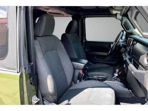 Used 2021 Jeep Wrangler Sport AWD/4WD image 47
