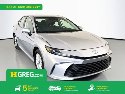 Used 2025 Toyota Camry LE FWD image 1