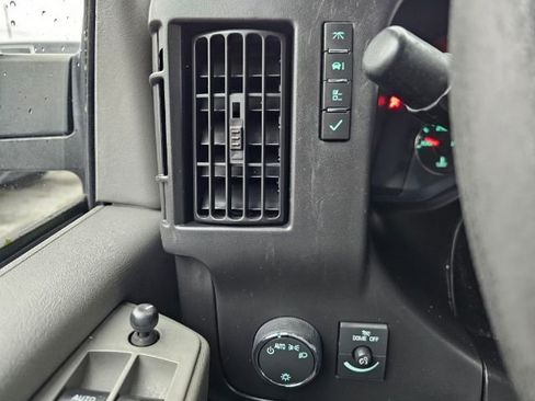 Used 2013 GMC Savana 3500 LT w/ LT Preferred Equipment Group image 13