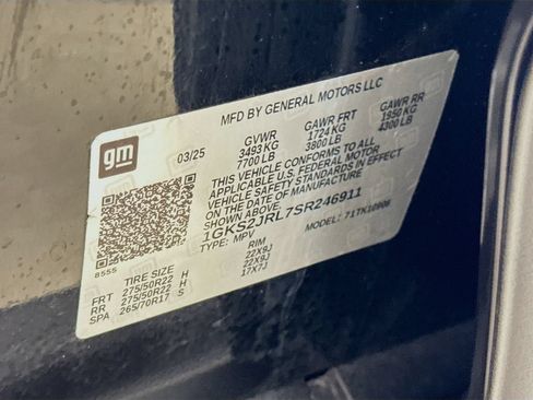 Used 2025 GMC Yukon XL Denali AWD/4WD image 32