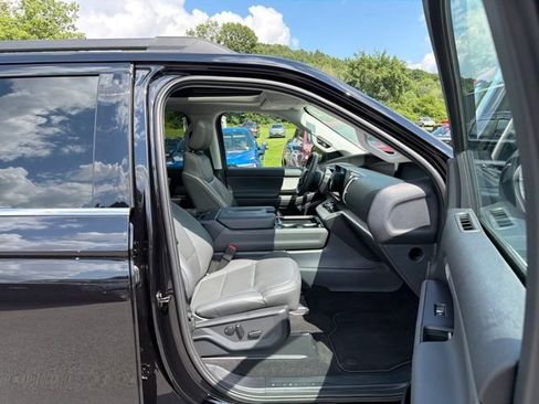 Used 2026 Ford Expedition Max Active AWD/4WD image 32