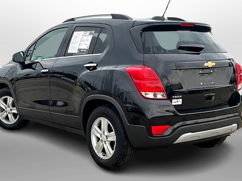Used 2019 Chevrolet Trax LT w/ LT Convenience Package image 10