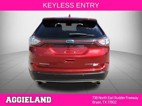 Used 2017 Ford Edge Titanium w/ Technology Package FWD image 5