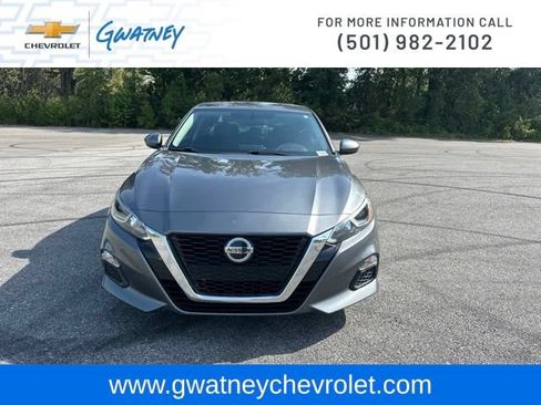 Used 2020 Nissan Altima 2.5 S FWD image 2
