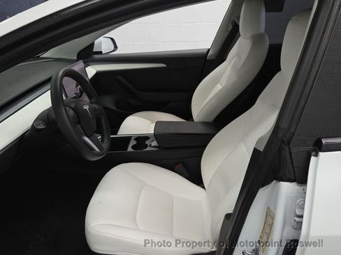 Used 2022 Tesla Model 3 Long Range AWD/4WD image 2