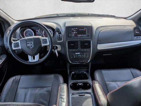 Used 2019 Dodge Grand Caravan GT image 19