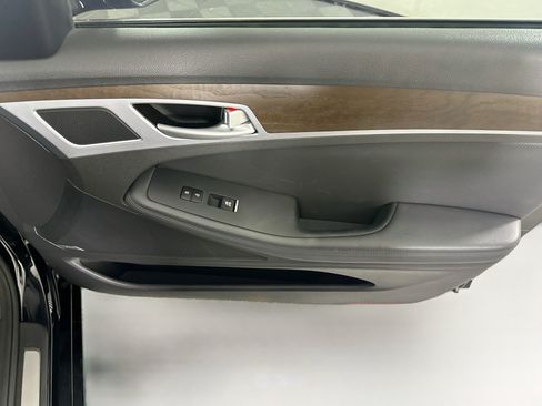Used 2016 Hyundai Genesis 3.8 w/ Option Group 04 RWD image 34