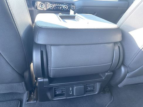 Certified 2024 GMC Sierra 1500 SLT image 21