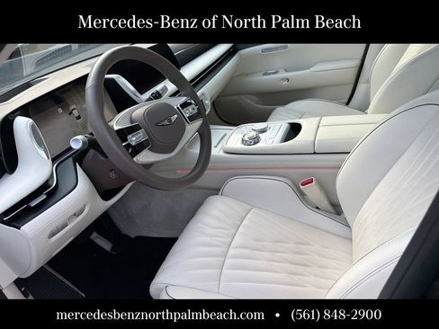 Used 2023 Genesis G90 3.5T AWD/4WD image 4
