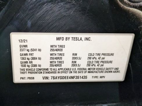 Used 2022 Tesla Model Y Long Range image 26