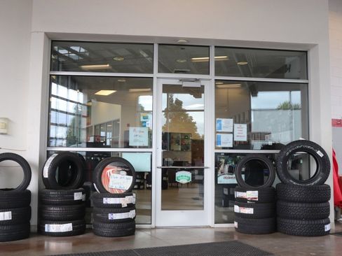 Used 2024 Ford Expedition Limited image 38