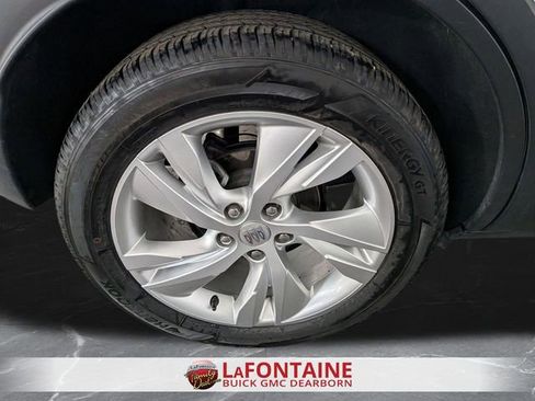 Certified 2025 Buick Encore GX Preferred FWD image 32