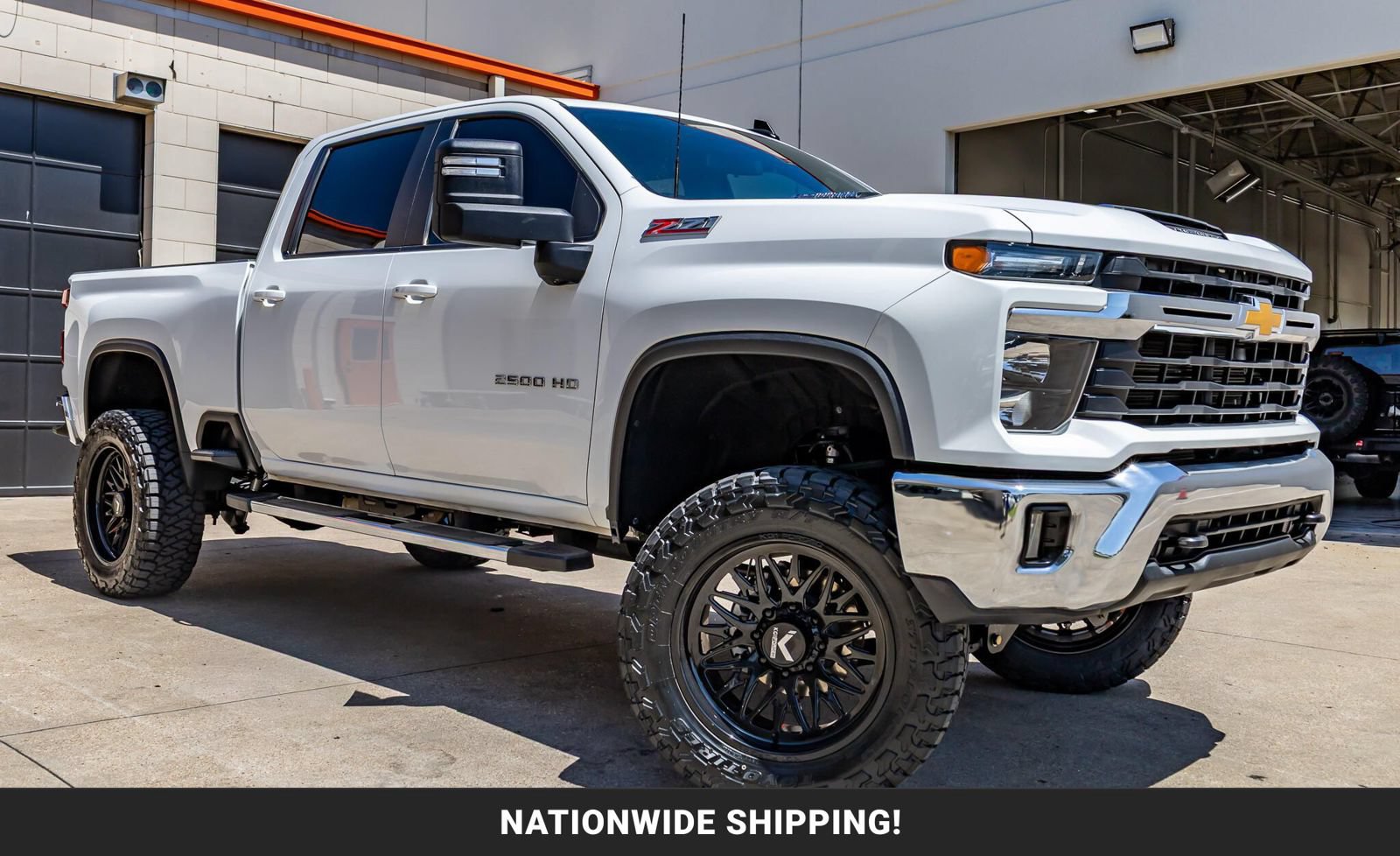 Used 2025 Chevrolet Silverado 2500 LT AWD/4WD image 1