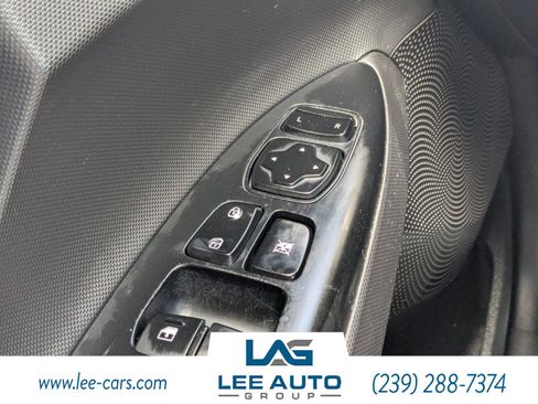 Used 2019 Hyundai Veloster 2.0 image 20