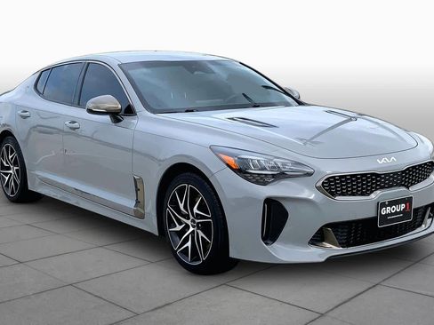 Used 2022 Kia Stinger GT-Line RWD image 3