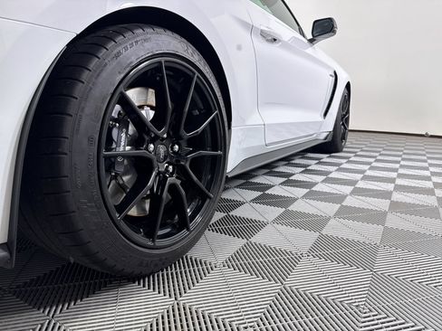 Used 2020 Ford Mustang Shelby GT350 w/ Technology Package image 20