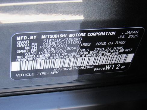 New 2025 Mitsubishi Outlander SE image 15