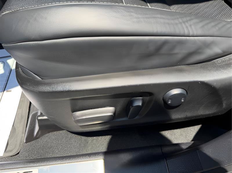 Used 2022 Lexus RX 450h F Sport w/ Accessory Package AWD/4WD image 28