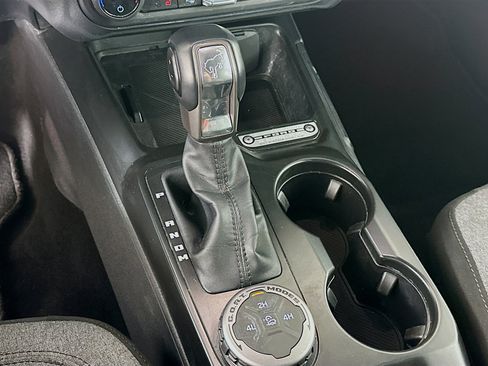 Used 2025 Ford Bronco Big Bend image 25