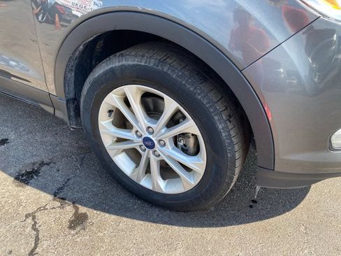 Used 2017 Ford Escape SE AWD/4WD image 28