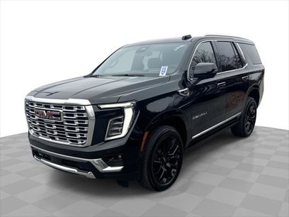 Used 2025 GMC Yukon Denali w/ Sun & Power Step Package