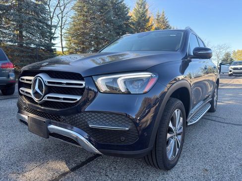 Used 2022 Mercedes-Benz GLE 350 4MATIC w/ Premium Package image 3