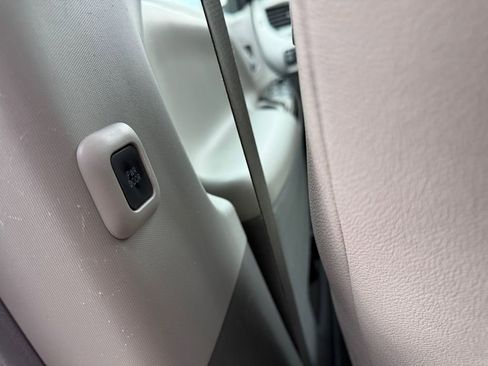 Used 2015 Toyota Sienna XLE AWD/4WD image 32