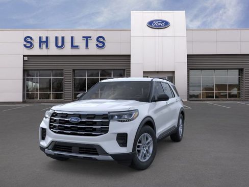 New 2026 Ford Explorer Active image 2