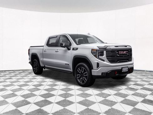 Used 2023 GMC Sierra 1500 AT4 w/ AT4 Premium Package AWD/4WD image 15