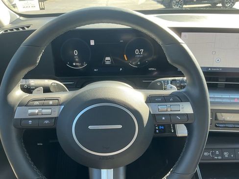 Used 2024 Hyundai Kona Limited image 12