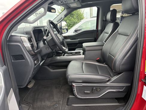 Used 2024 Ford F250 Lariat w/ Lariat Ultimate Package AWD/4WD image 4