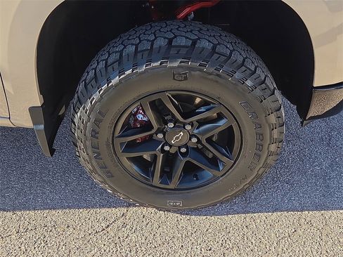 Used 2023 Chevrolet Silverado 1500 LT Trail Boss w/ Protection Package image 7