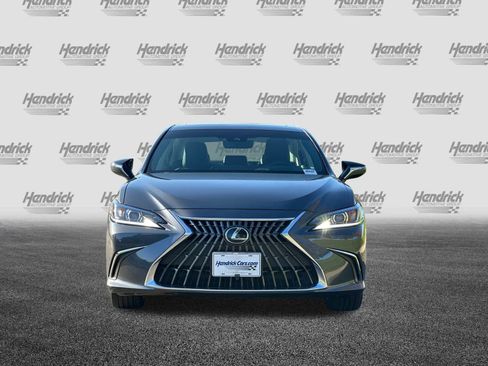 Certified 2025 Lexus ES 300h w/ Premium Package image 10
