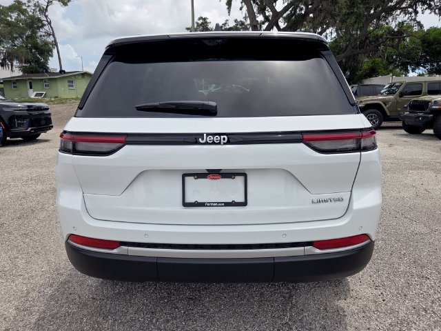 New 2026 Jeep Grand Cherokee Limited w/ Luxury Tech Group II RWD image 6