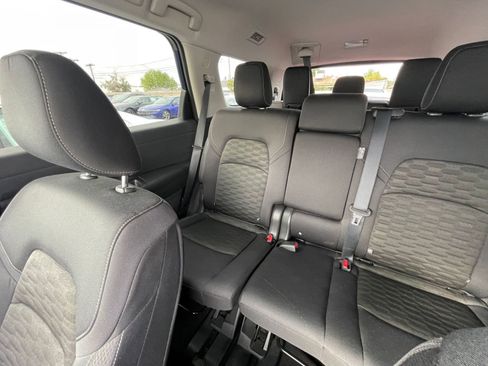 Used 2025 Nissan Pathfinder SV image 41